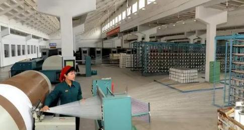 工廠提前兩月放春節(jié)假 美訂單大降40 ,人民日報(bào) 放棄幻想